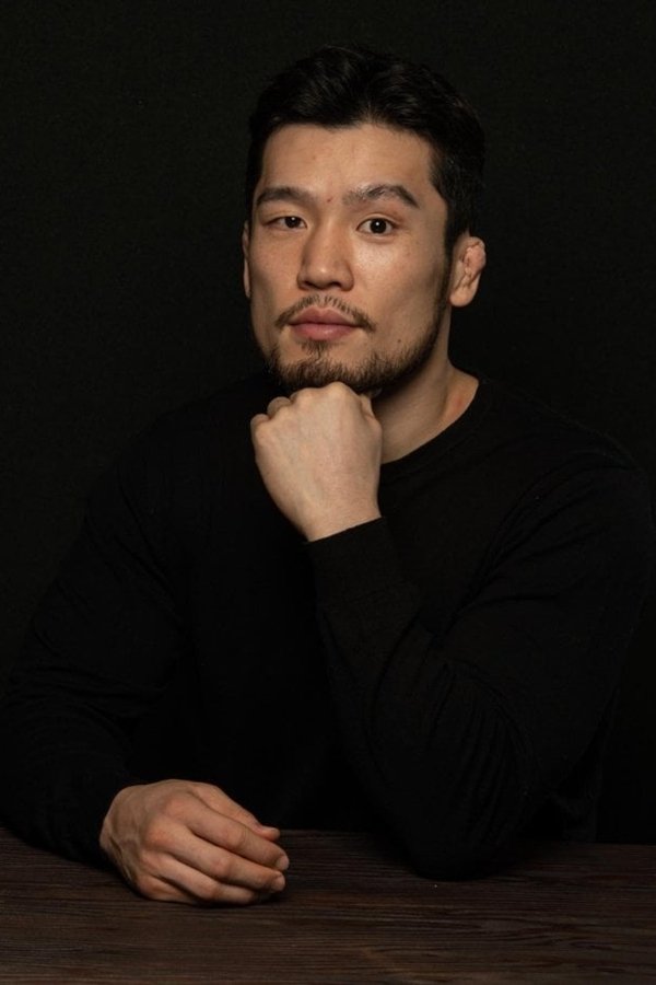 Фото  (Hong Jun-young)