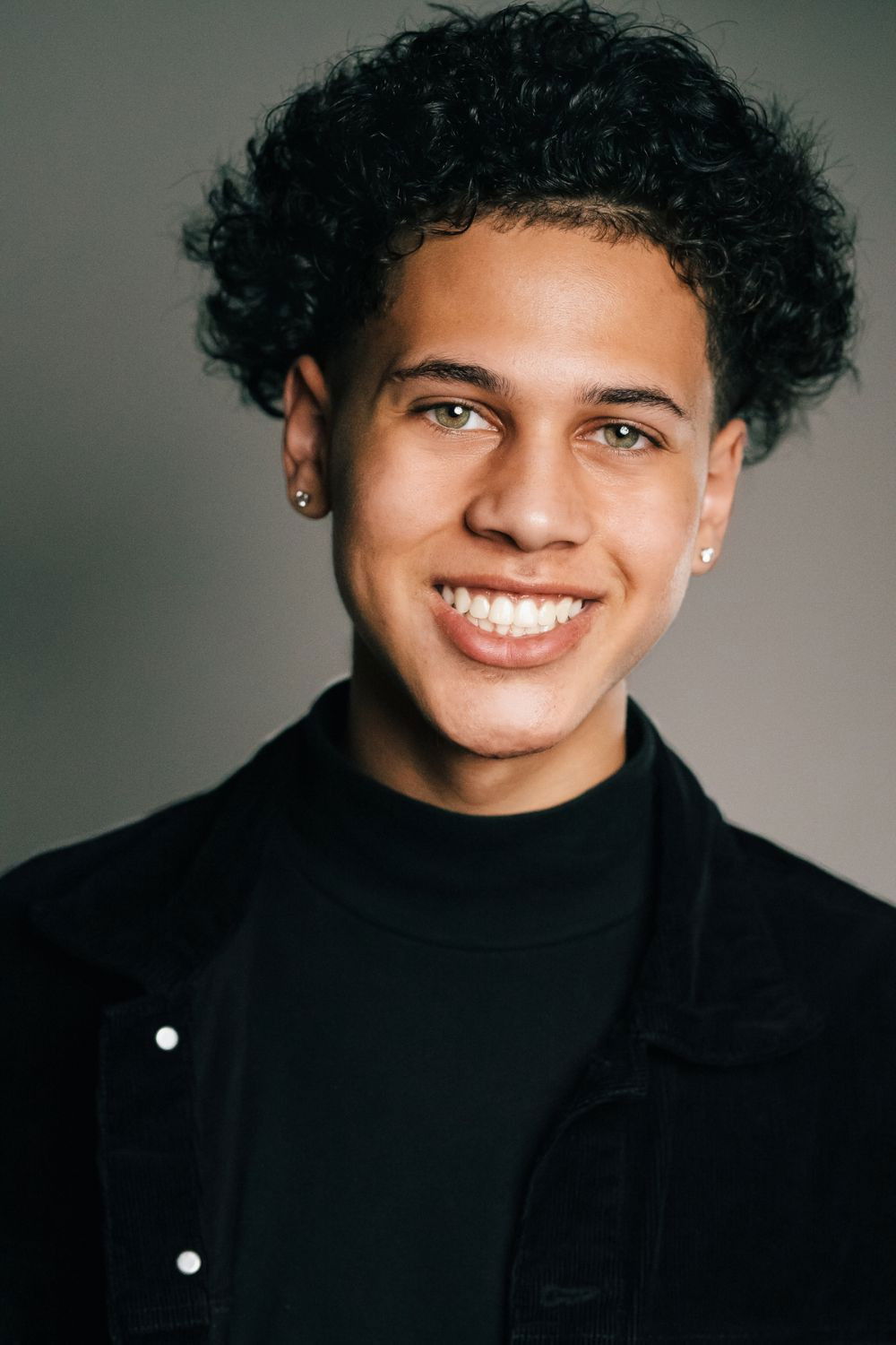 Фото  (Elijah Westgate)