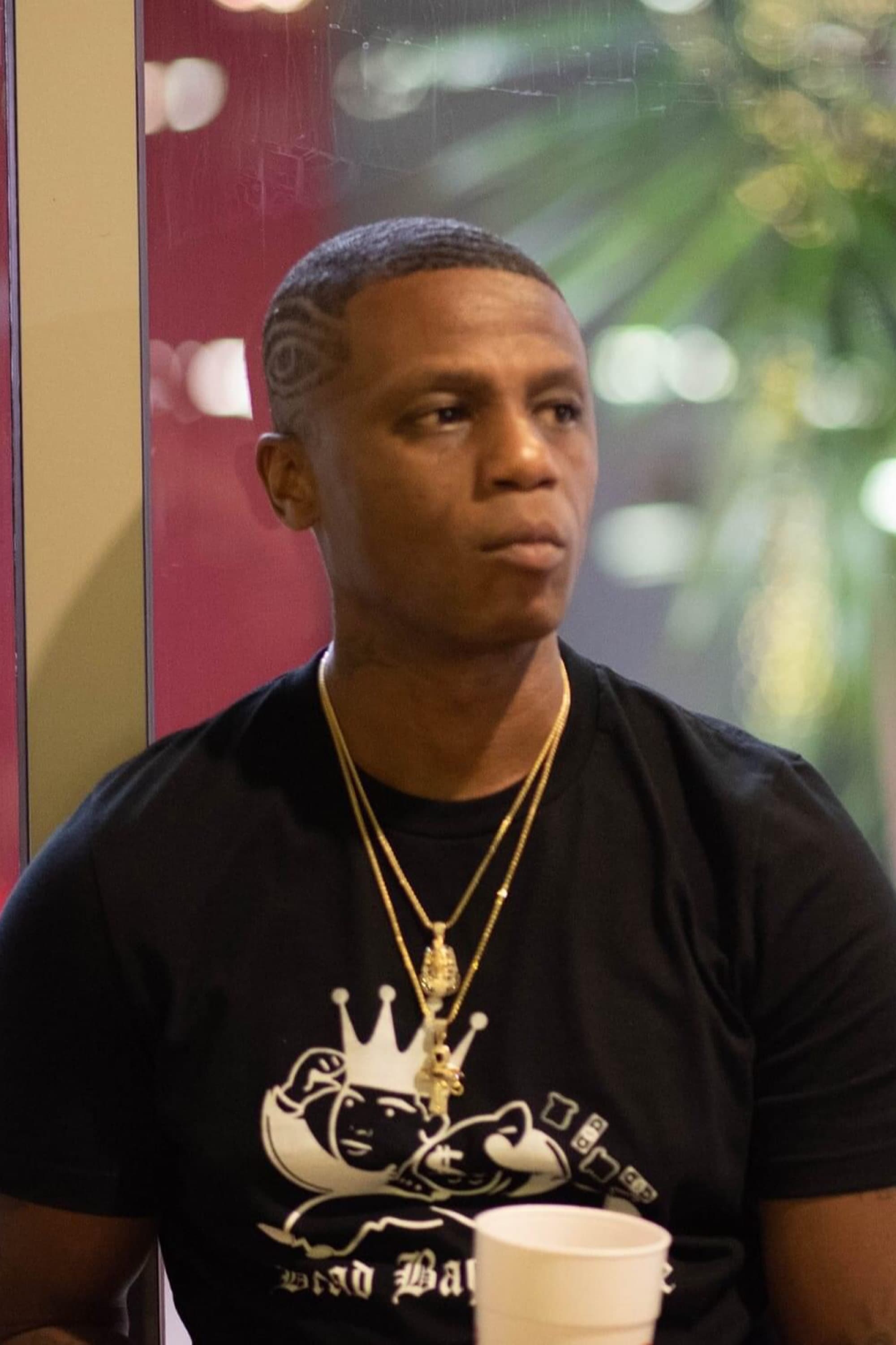 Фото  (Hendrea Sneed)