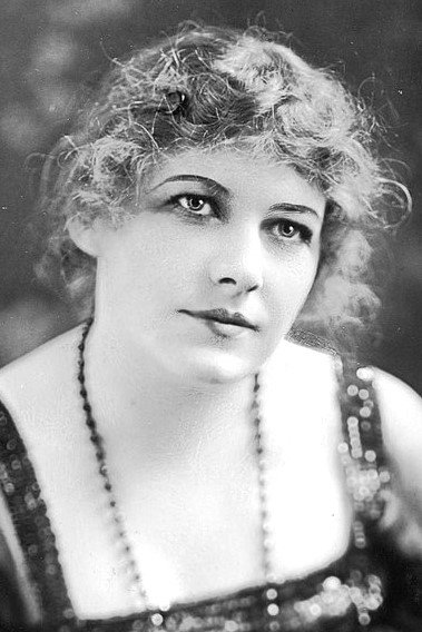 Фото  (Margaret Thompson)