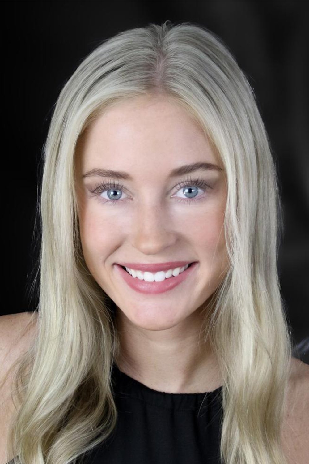 Фото  (Courtney Fine)