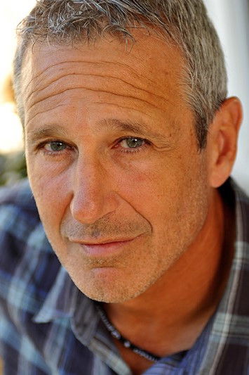 Фото  (Robert Tepper)