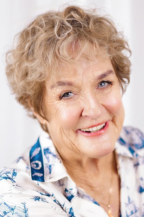 Фото  (Judy Nunn)