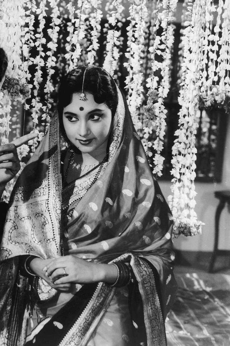 Фото Сандх'я Рой (Sandhya Roy)