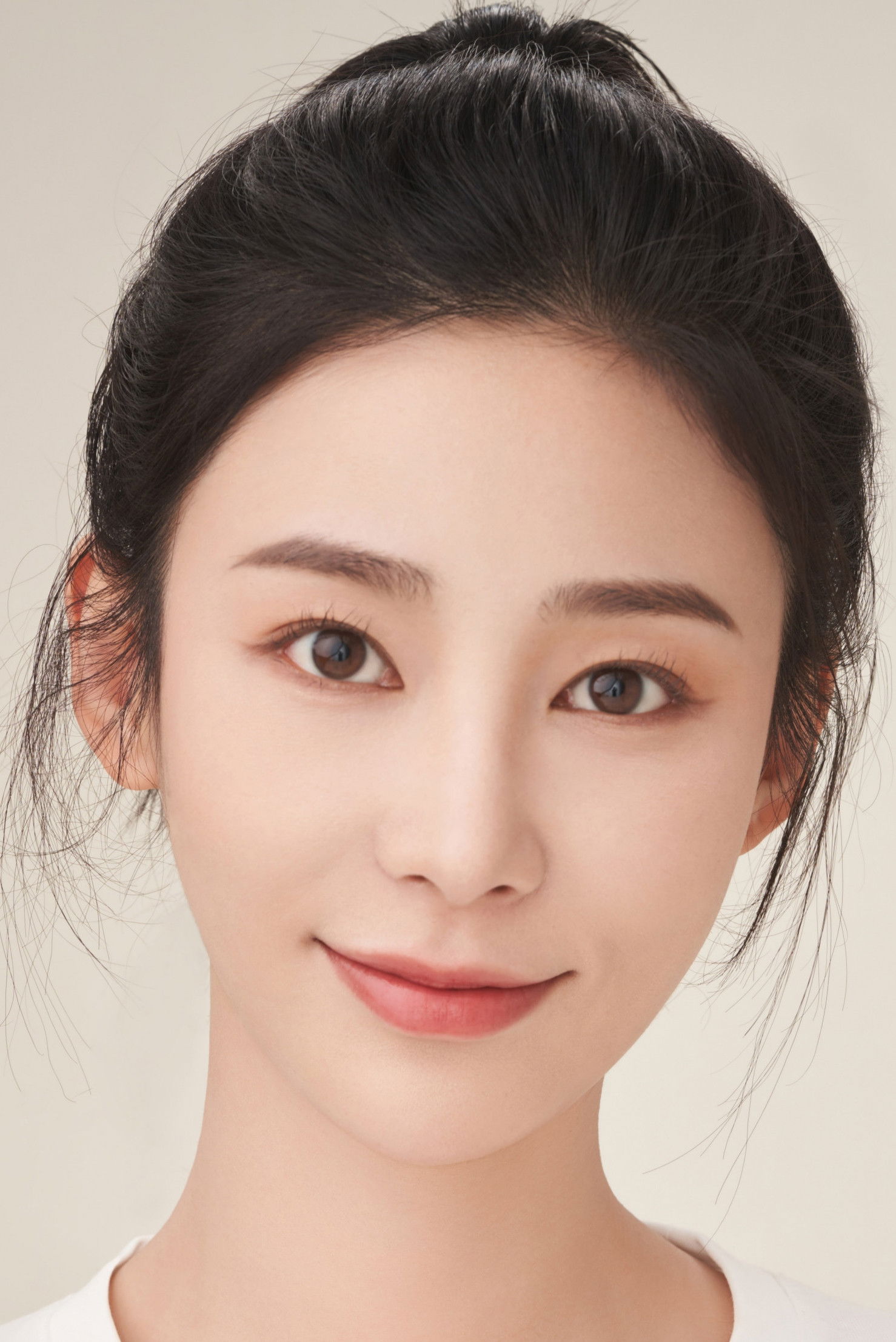 Фото  (Yue Jiayi)