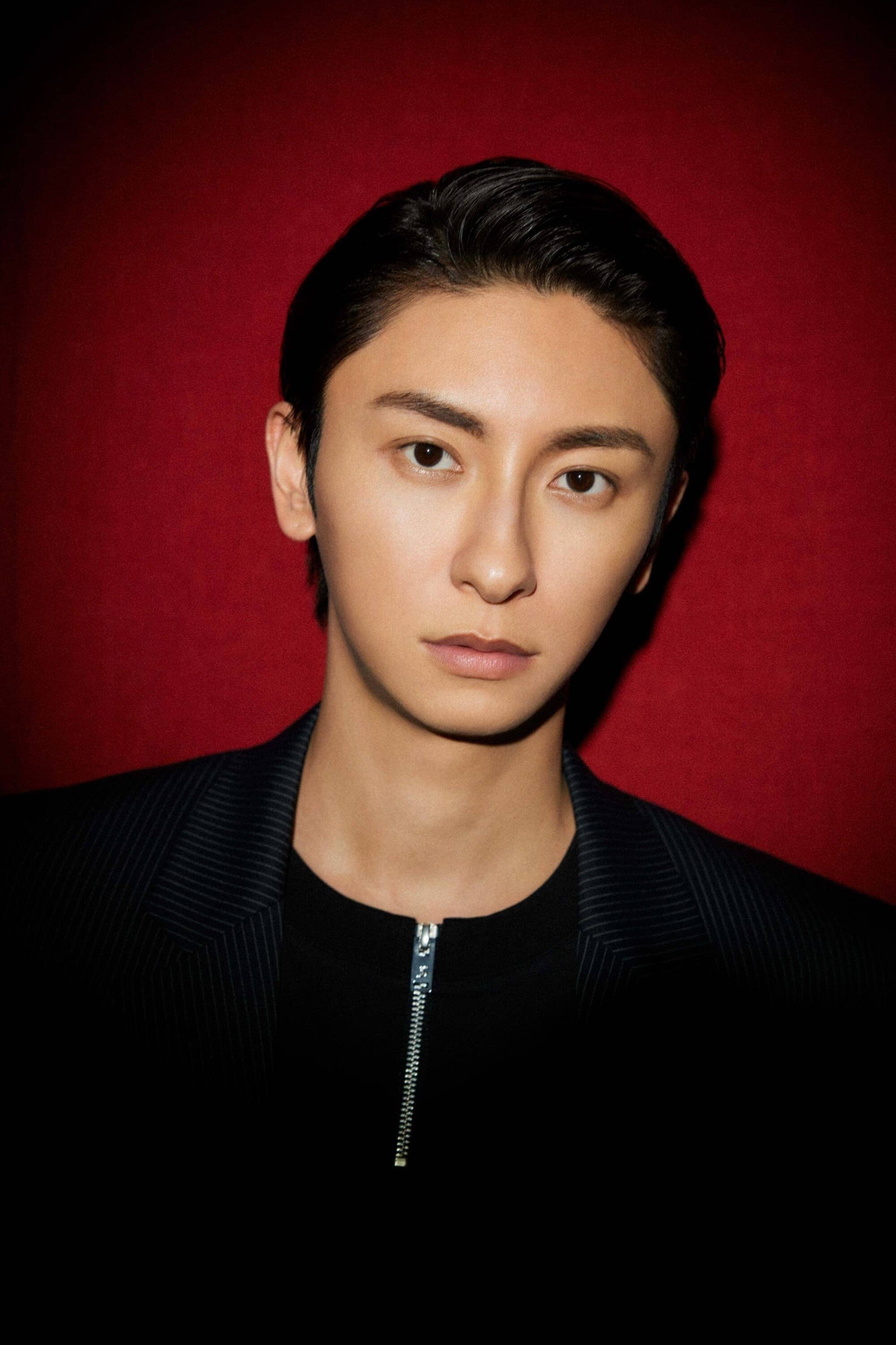 Фото  (Shinjiro Atae)