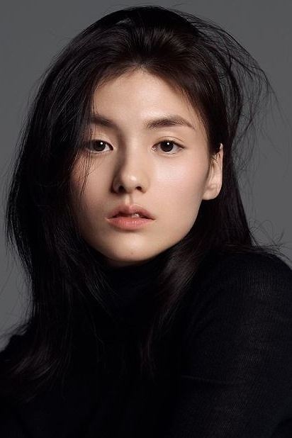 Фото  (Kim Yong-ji)