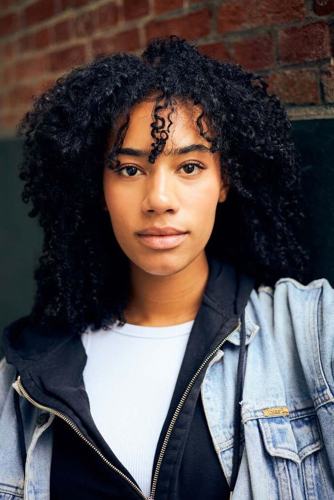 Фото  (Joy Ewulu)