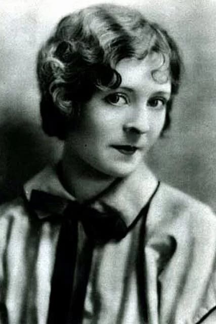 Фото  (Priscilla Bonner)