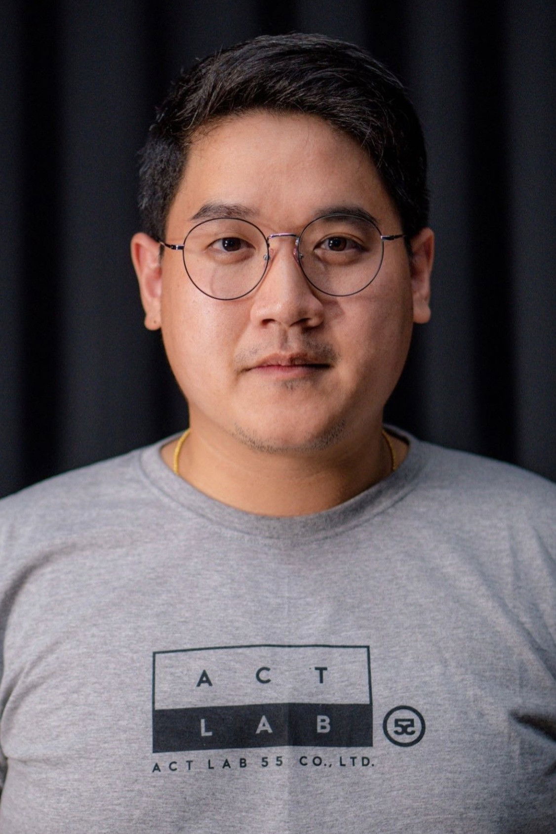 Фото  (Vorachai Nualsri)