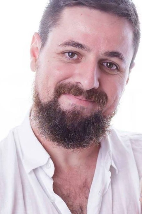 Фото  (Alexandre Estevanato)