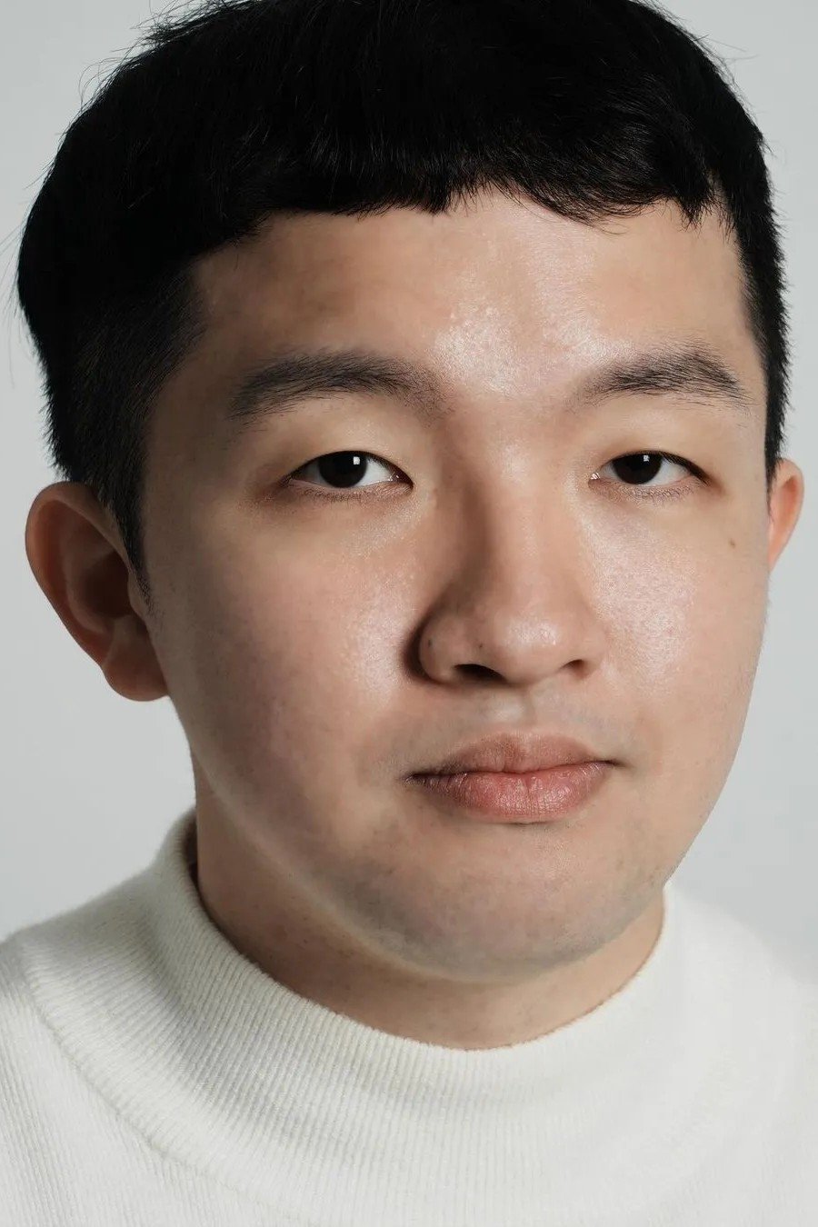 Фото  (Kim Hwi-gyu)