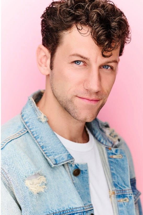 Фото  (Justin Wolfe Smith)