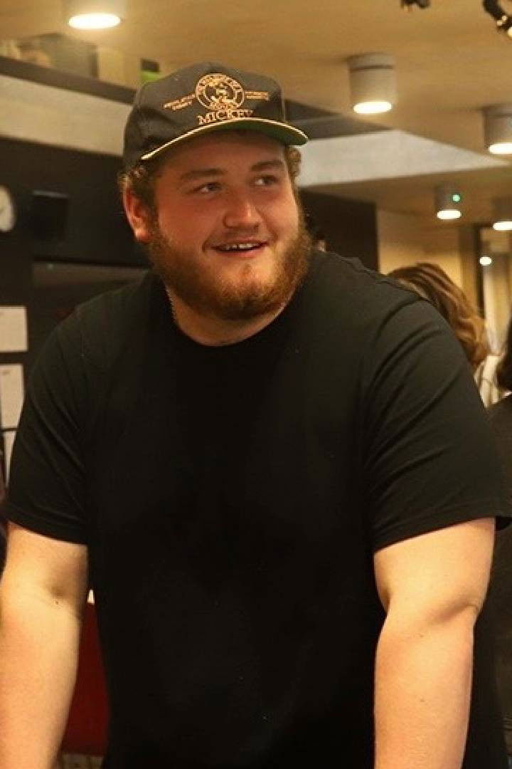 Фото  (Matt Branston)