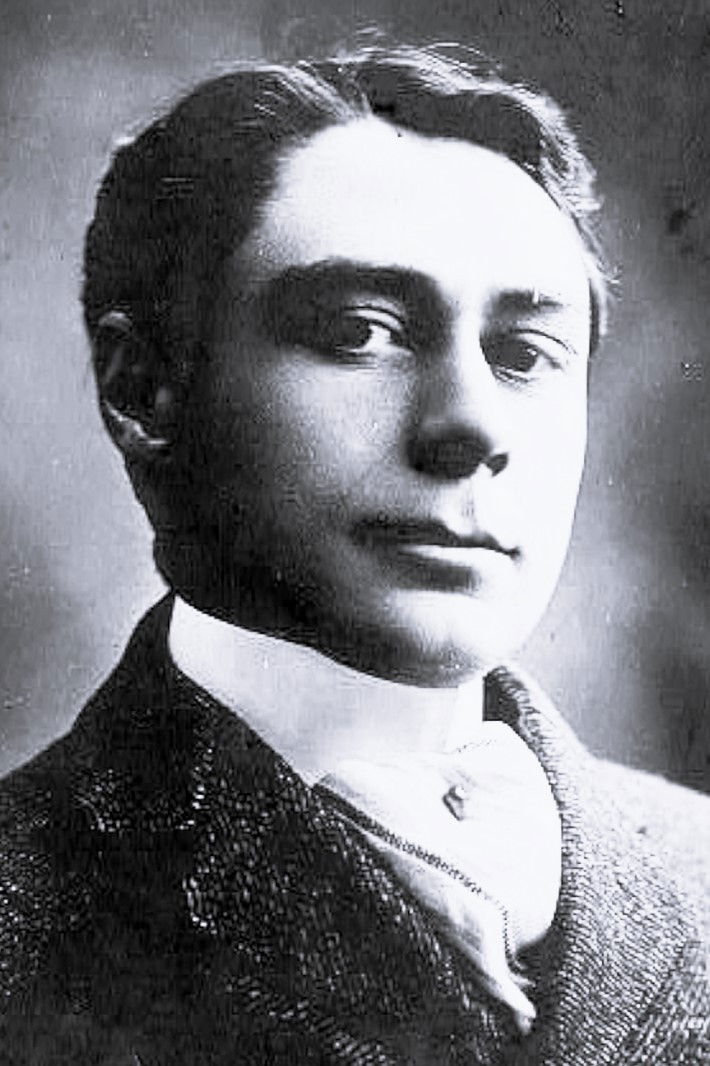 Фото  (Frederick Perry)