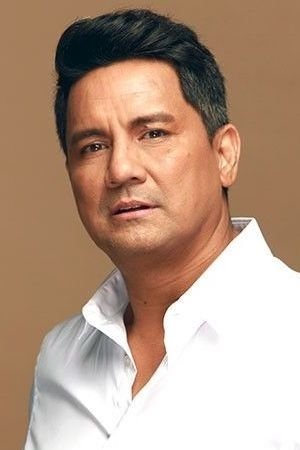 Фото  (Richard Gomez)