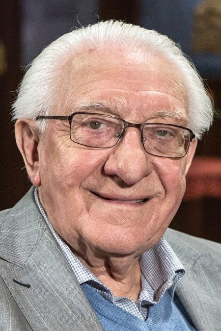 Фото  (Gustav Oplustil)