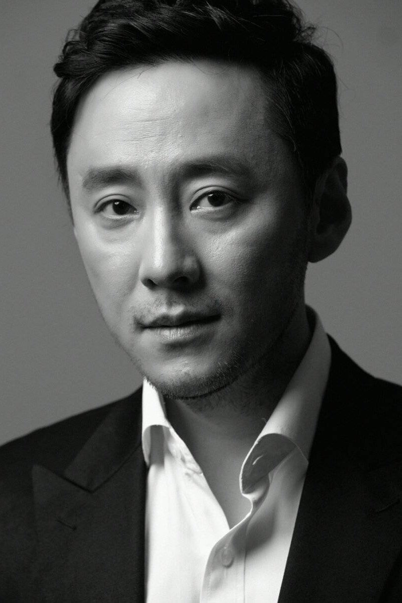 Фото  (Kwon Jae-hwan)