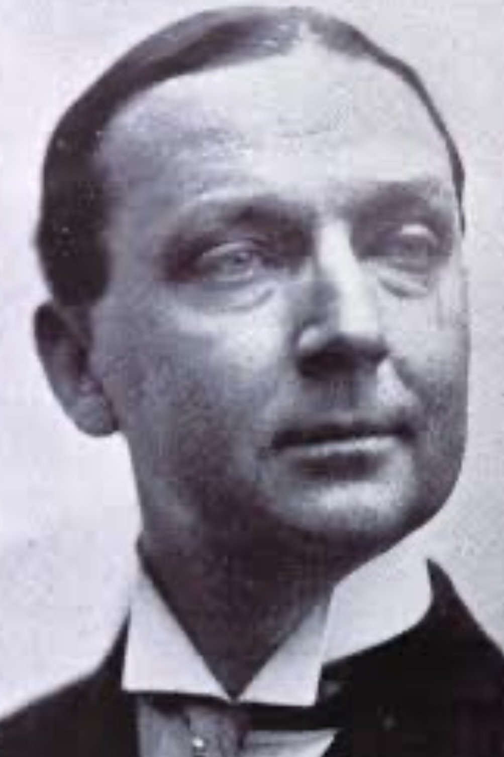 Фото  (Glen MacDonough)