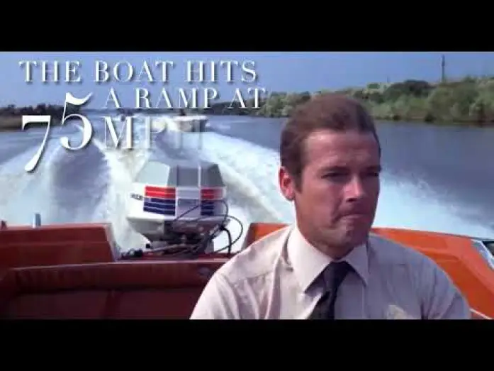 Відео до фільму 007: Живи і дай померти — Boat Chase Facts