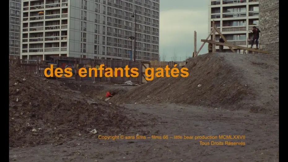 Відео до фільму Des enfants gâtés — Des enfants gâtés (1977) - Générique début HD