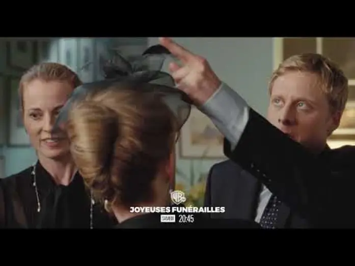 Відео до фільму Смерть на похороні — Joyeuses funérailles │Bande-annoince │Warner TV France