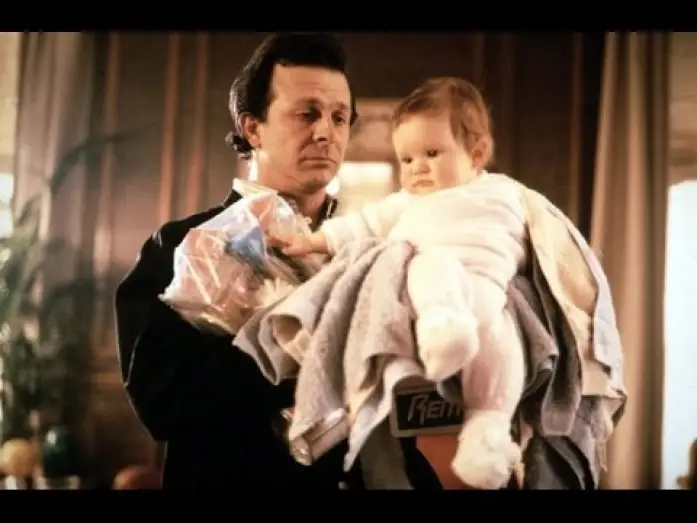 Відео до фільму 3 Hommes et un couffin — Das französische Original: DREI MÄNNER UND EIN BABY - Trailer (1985)