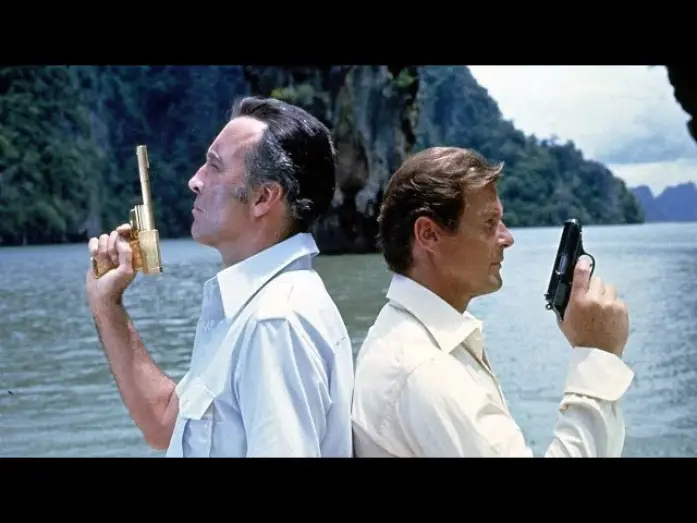 Відео до фільму 007: Чоловік із золотим пістолетом — L'Homme au Pistolet d'Or- James Bond (1974) Bande Annonce VF HD