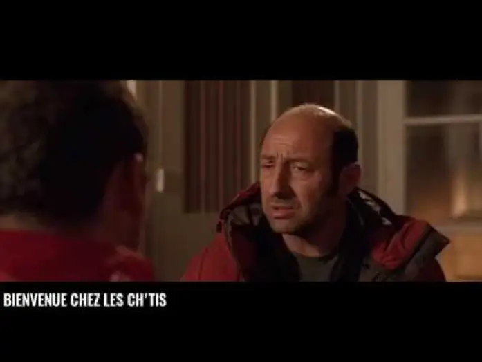 Відео до фільму Лашкаво прошимо — Bienvenue chez les Ch'tis - Scène culte - Quels chiens ?