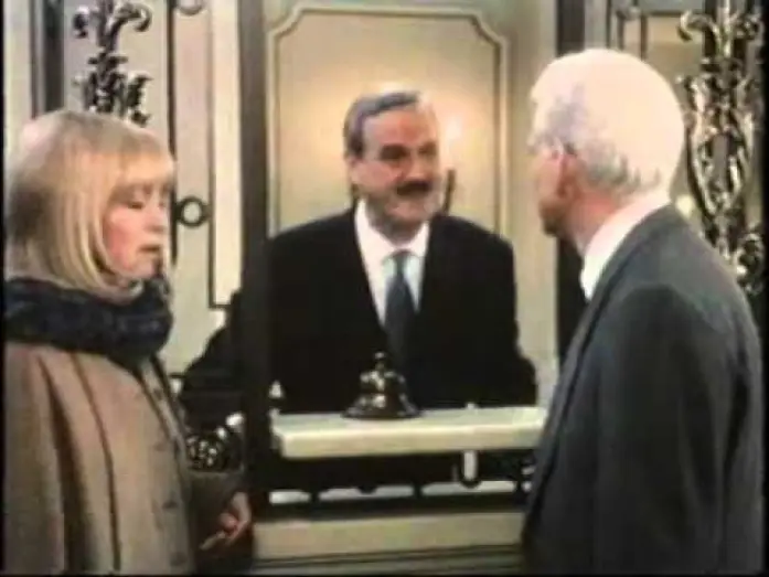 Відео до фільму Приїжджі — SPERDUTI A MANHATTAN (1999) Con Goldie Hawn e Steve Martin - Trailer Cinematografico