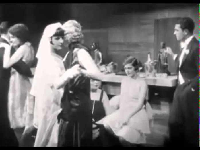 Відео до фільму Скринька Пандори — Pandora's Box - Louise Brooks Dances
