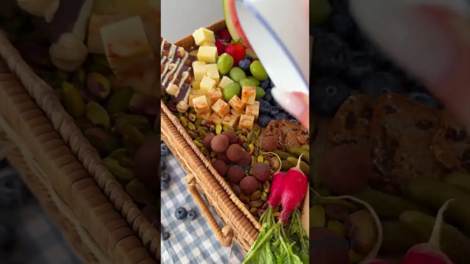 Відео до фільму Пригоди Фліка — Charcuterie Board