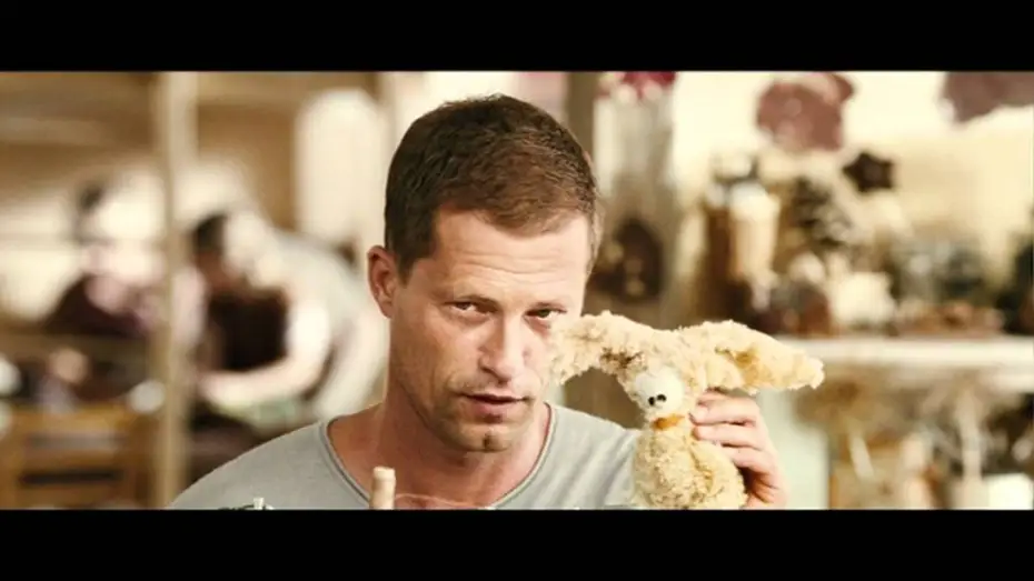 Відео до фільму Красунчик 2 — ZWEIOHRKÜKEN - TEASER (Til Schweiger / Barefoot Films)