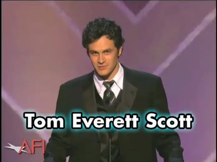 Відео до фільму Те, що ти робиш — Tom Everett Scott On Tom Hanks And THAT THING YOU DO