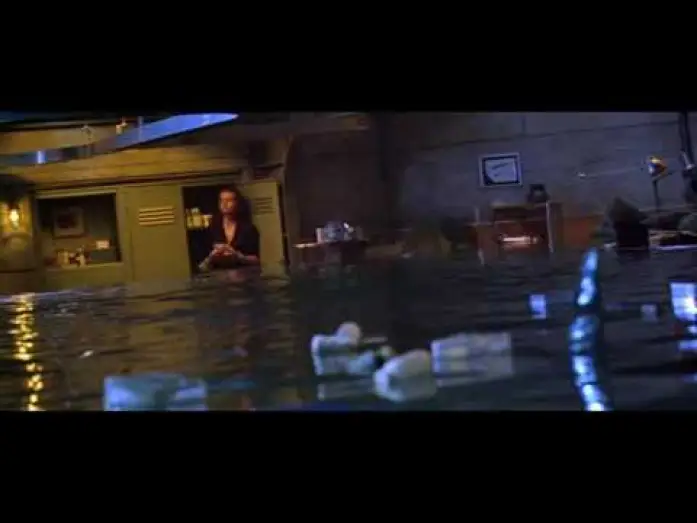 Відео до фільму Deep Blue — Blu Profondo - Deep Blue Sea - Trailer Americano (1999)
