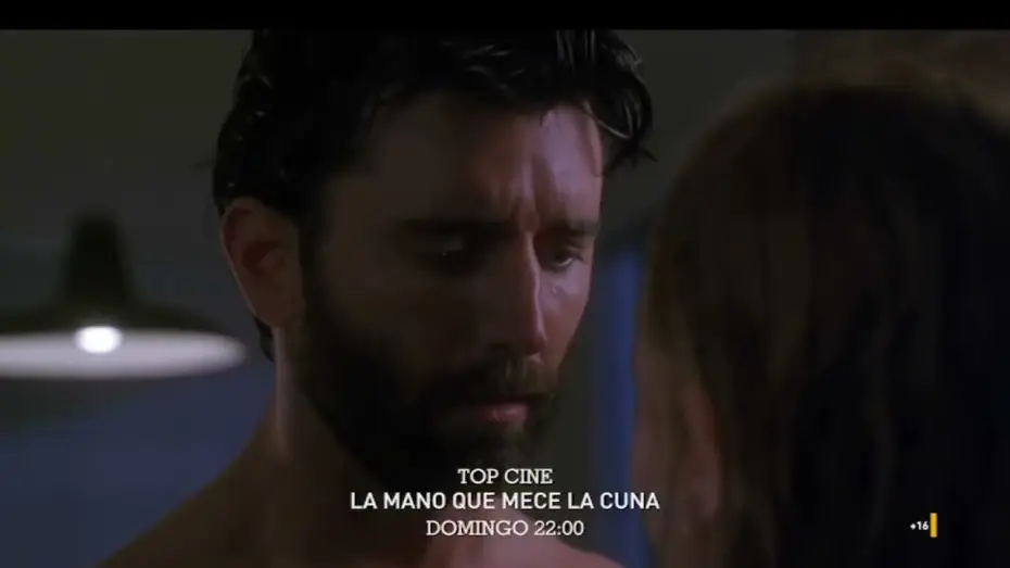 Відео до фільму Рука, що гойдає колиску — La mano que mece la cuna (1992) Trailer español