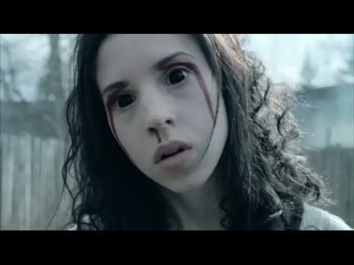 Відео до фільму Ginger Snaps Back: The Beginning — Ginger Snaps 3: El origen (Trailer)