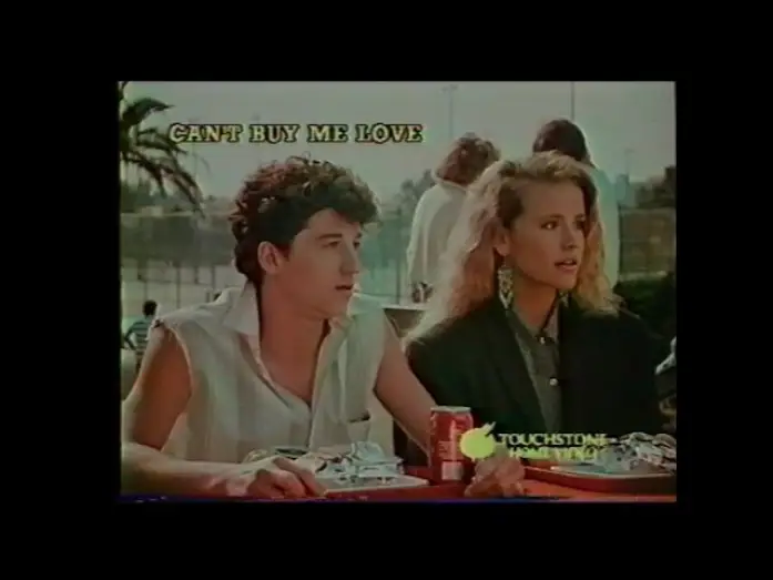 Відео до фільму Кохання не купиш — Can't Buy Me Love, l'amour ne s'achète pas (1987) Bande annonce française