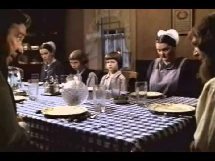 Відео до фільму У бідності й у багатстві — For Richer or Poorer Trailer 1997