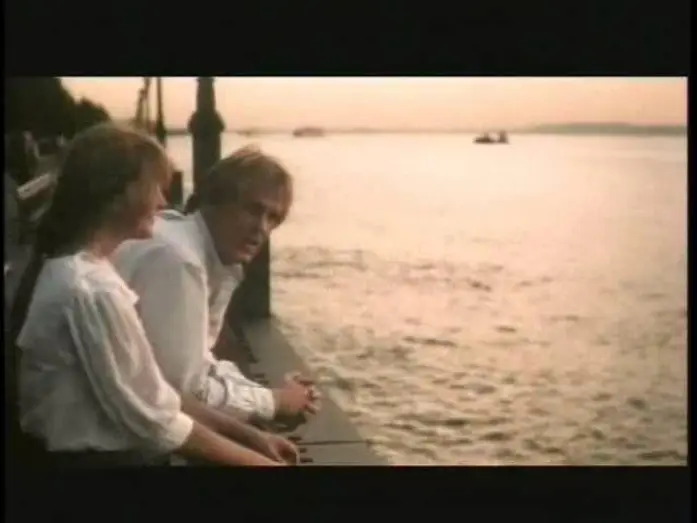 Відео до фільму Володар припливів — "The Prince of Tides" - LONGER SCENE! - Tom & Savannah (at the seaport)