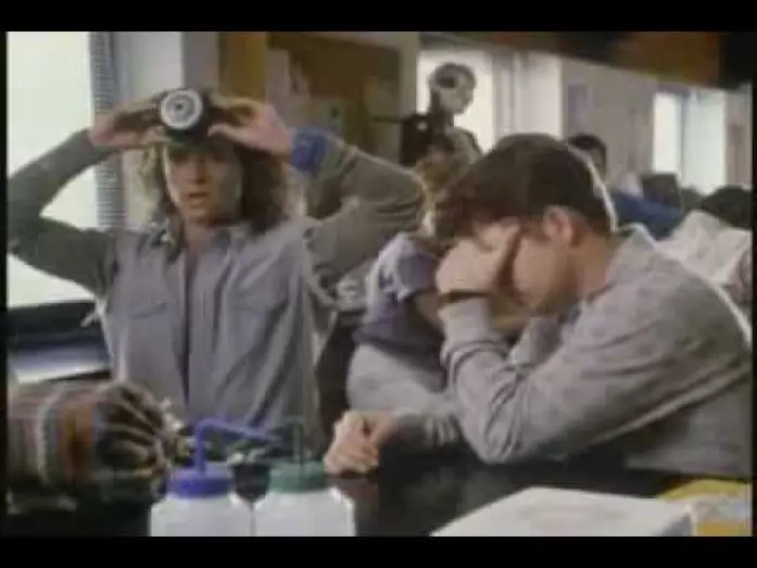 Відео до фільму Заморожений каліфорнієць — Encino Man Theatrical Trailer