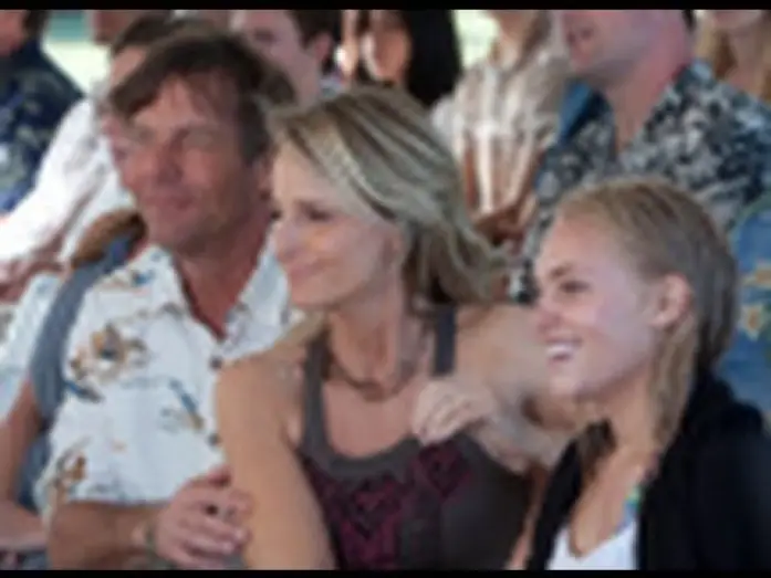 Відео до фільму Серфер душі — Soul Surfer Official Trailer