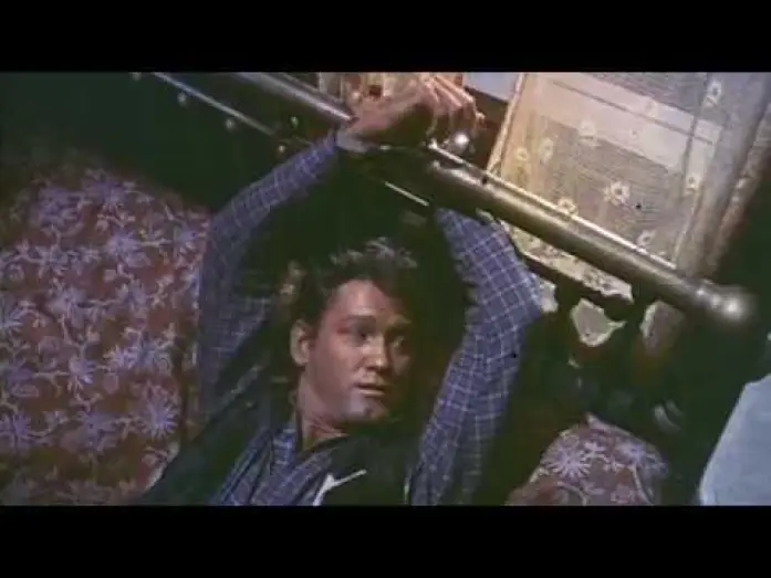 Відео до фільму Останній потяг з Ґанн Хілла — Last Train From Gun Hill (1959) Trailer