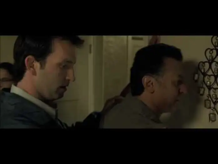 Відео до фільму Перетинаючи кордон — CROSSING OVER Trailer