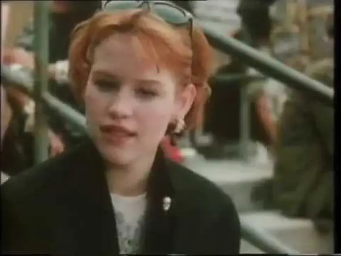 Відео до фільму Красуня у рожевому — Kinotrailer "nur in Deutsch": Pretty in Pink