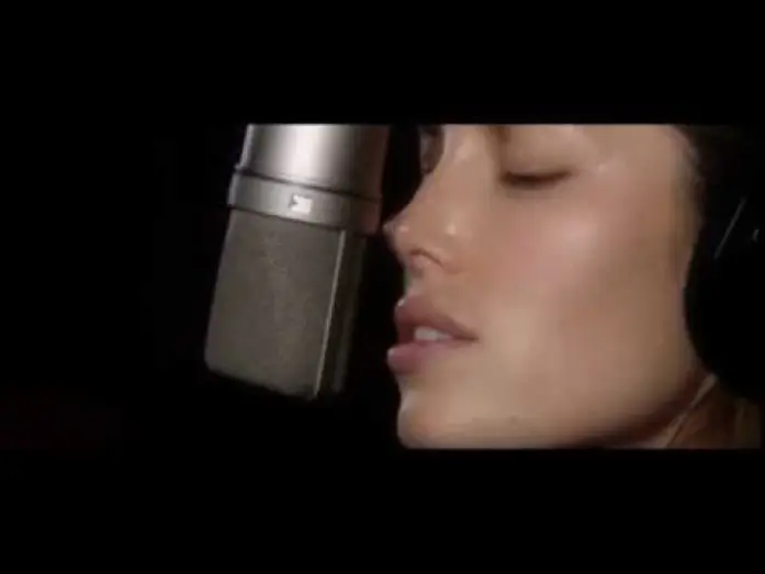 Відео до фільму Легка поведінка — Mad About The Boy by Jessica Biel (Easy Virtue Official Music Video)