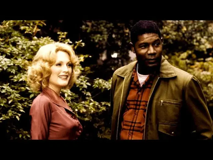 Відео до фільму Далеко від раю — Allan Arkush on FAR FROM HEAVEN