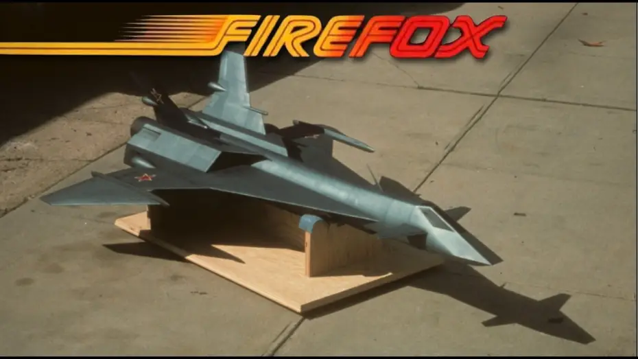 Відео до фільму Вогняний лис — FIREFOX 1982 miniature effects Part 1