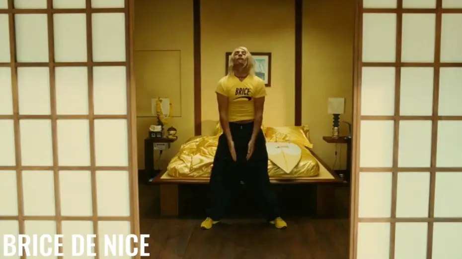 Відео до фільму Brice de Nice — Brice de Nice - Scène culte - Le cours de Kass