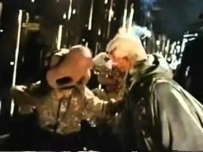 Відео до фільму Freaked — La Disparatada Parada De Los Monstruos (Freaked) (Alex Winter, EEUU, 1993)